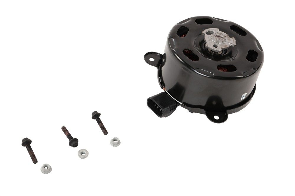 GM Genuine Parts Engine Cooling Fan Motor Kit 15-81589 — image 2